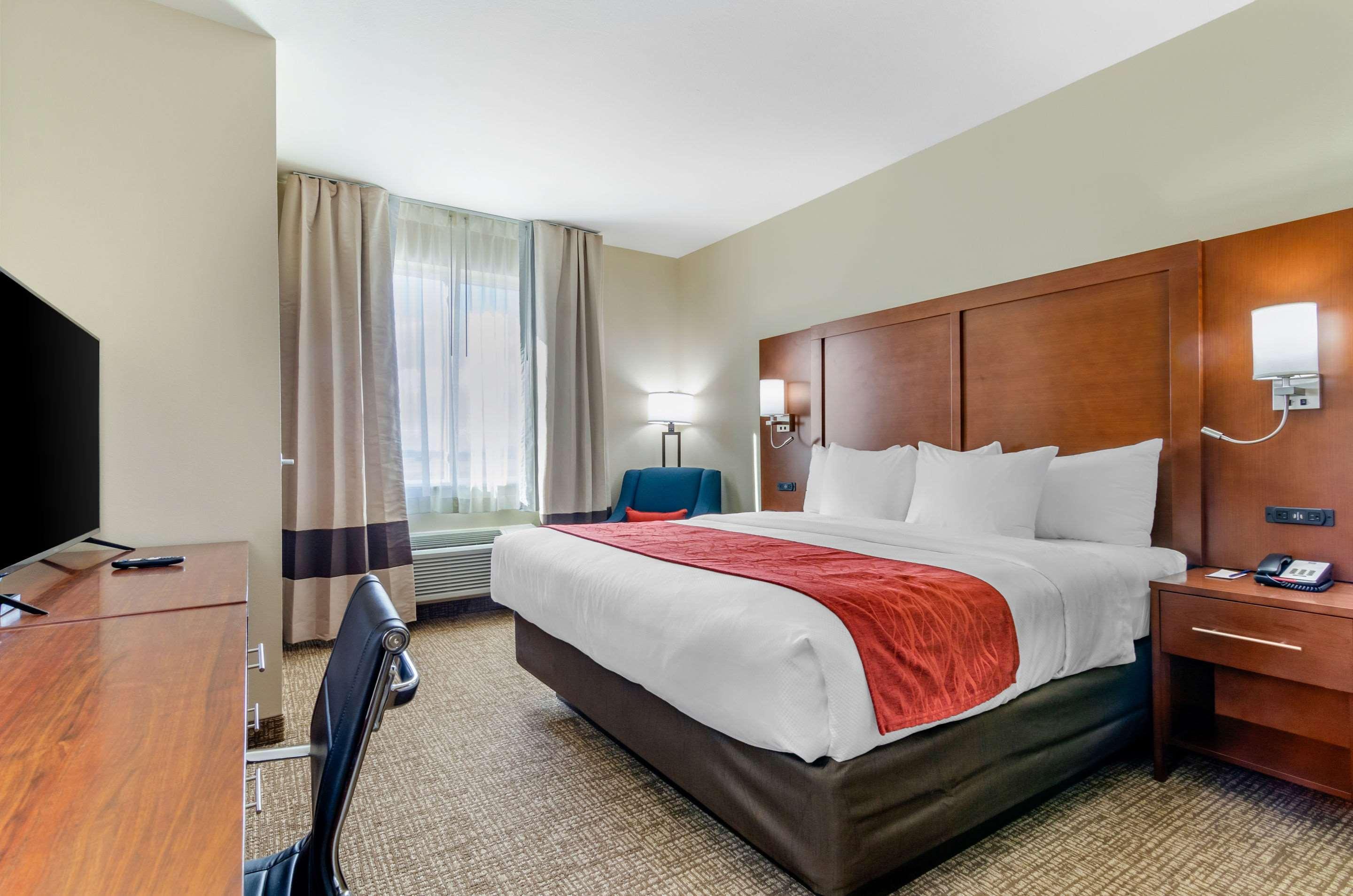 Comfort Inn & Suites Salina North Eksteriør billede